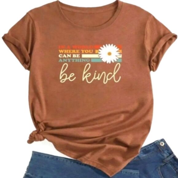 Be Kind Print Crew Neck T-shirt Sz Xtra large - Picture 1 of 3